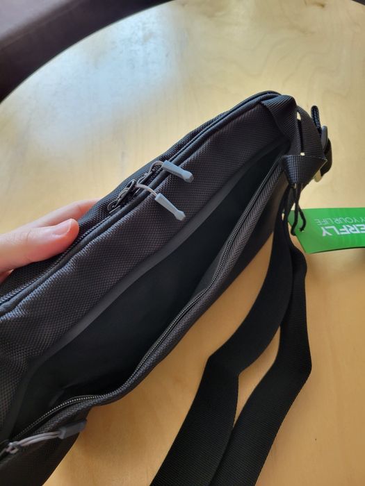 Чанта за кръст - универсална / водоустойчива