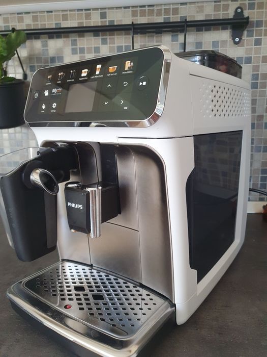 Espressor automat Philips LatteGo Seria 5400 – perfect functional