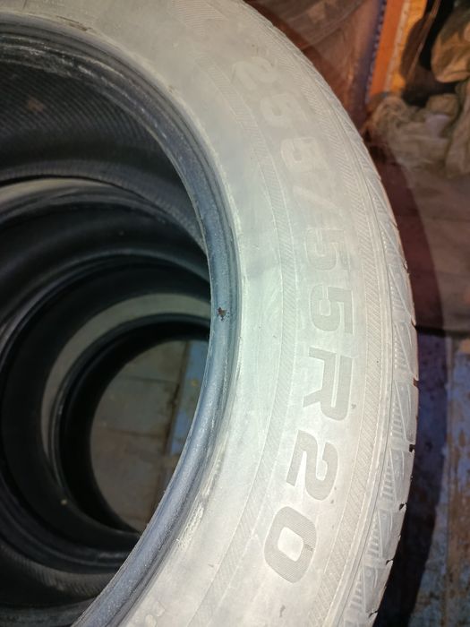 Продам 4 шины на 20.