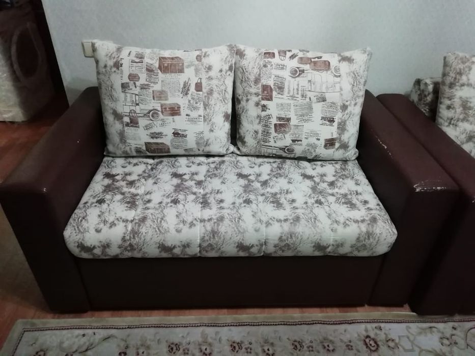 Продам мягкий уголок 3×2×1