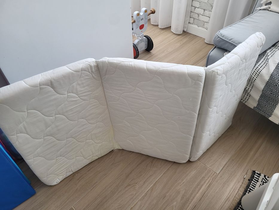 Patut pliabil cu 2 niveluri + saltea pliabila