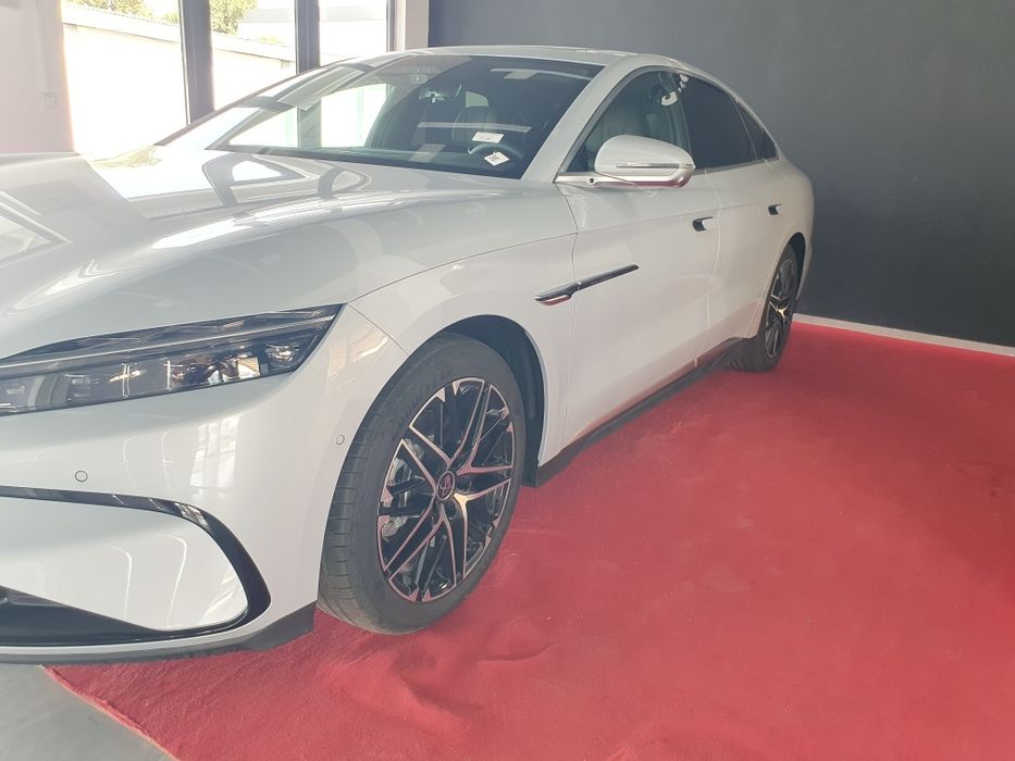 BYD Han smart 605km 2025 yil