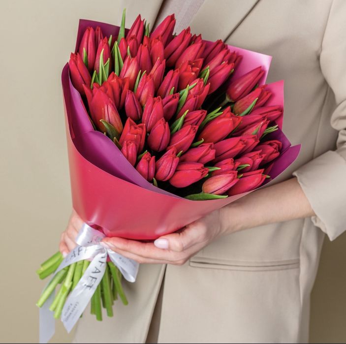 Тюльпаны оптом и в розницу  24на7