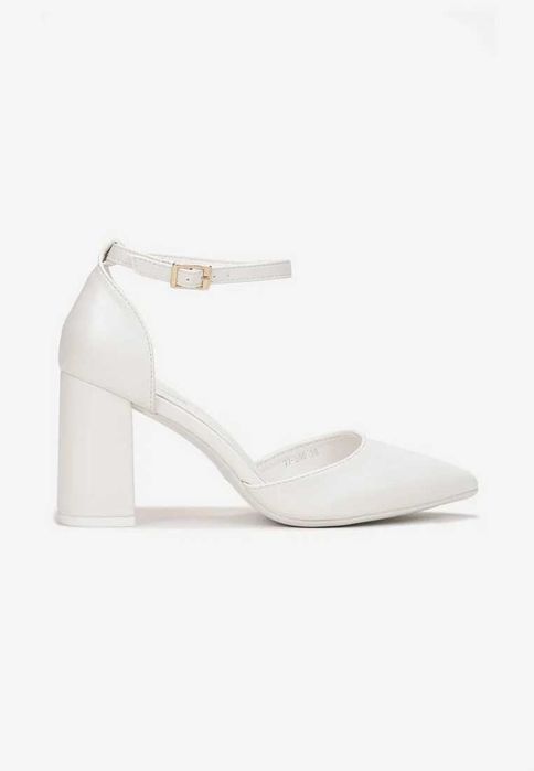 Pantofi albi, mărimea 37, noi, pentru mirese