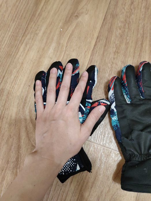 Отдам даром зимние перчатки