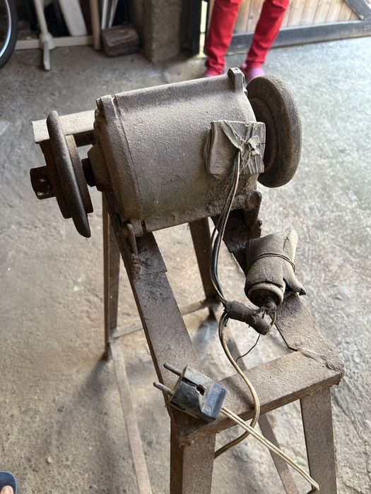 Шмиргел - работещ