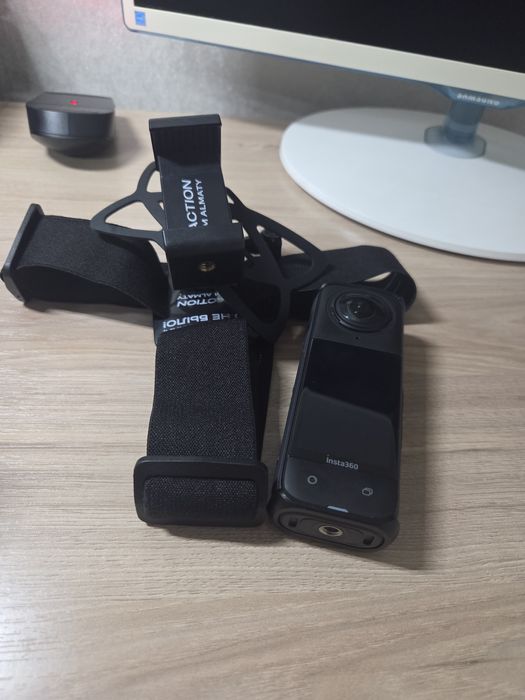 Камера Insta360 x4