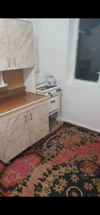 Фарғона шахар мухайё магазин оркасидаги квартира сотилади