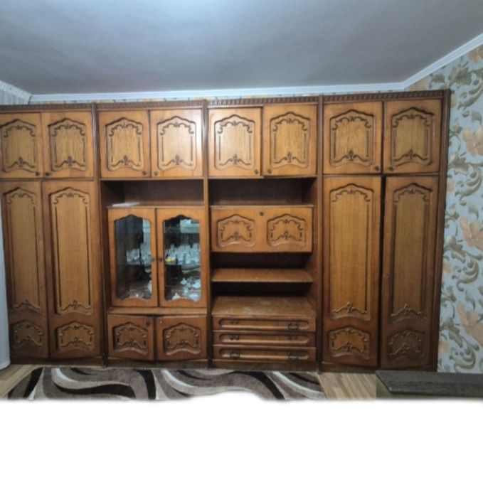 Румынская стенка «Изабелла».