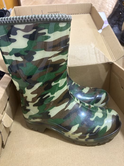 Резиновые сапоги детские
