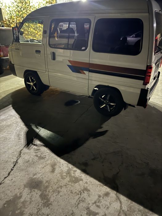 Damas  yaxshi xolatda kiraska yoq radnoy