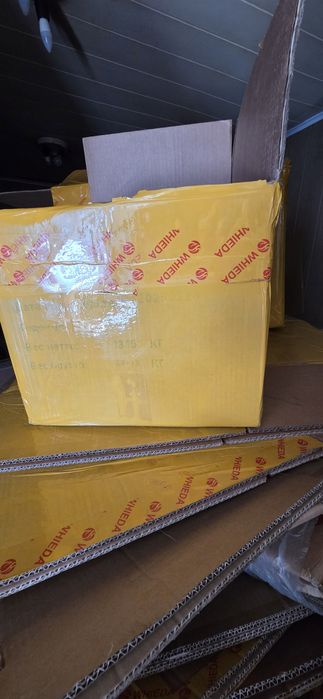 Картонные коробки