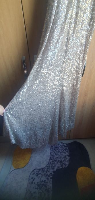 Официални рокли с пайети