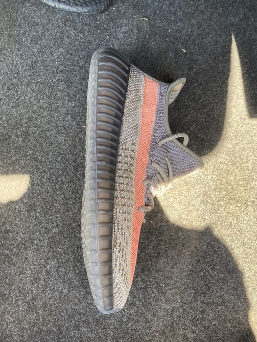 Yeezy 350v2.