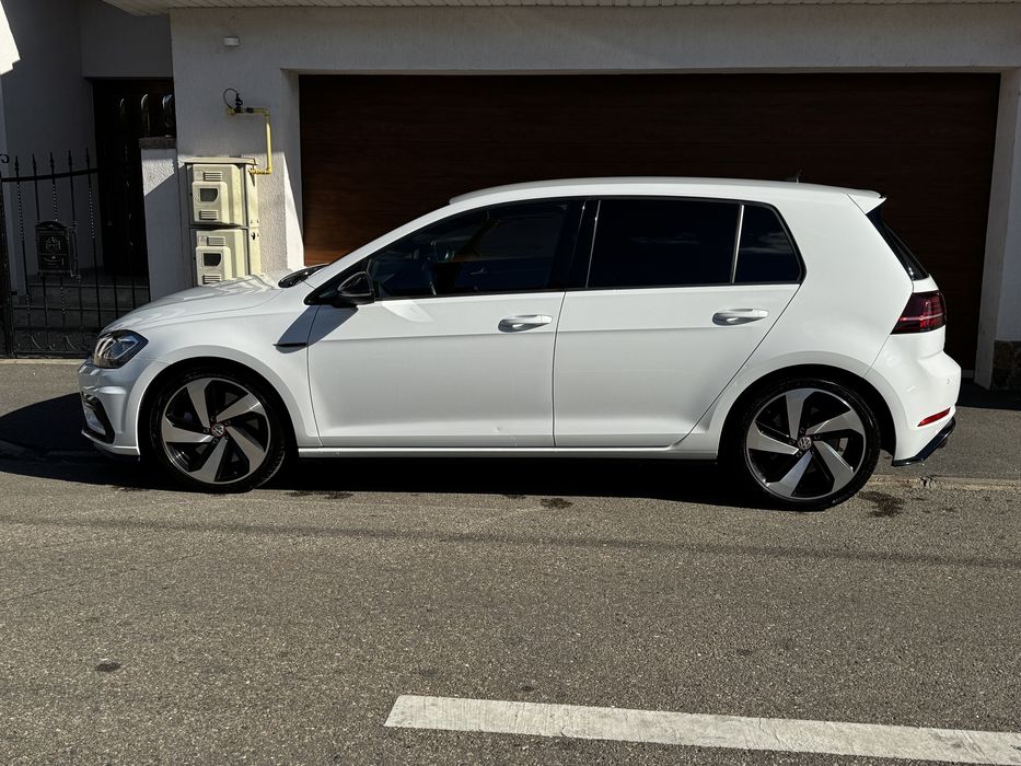 VW Golf 7,5 R 310 HP 4 Motion Akra
