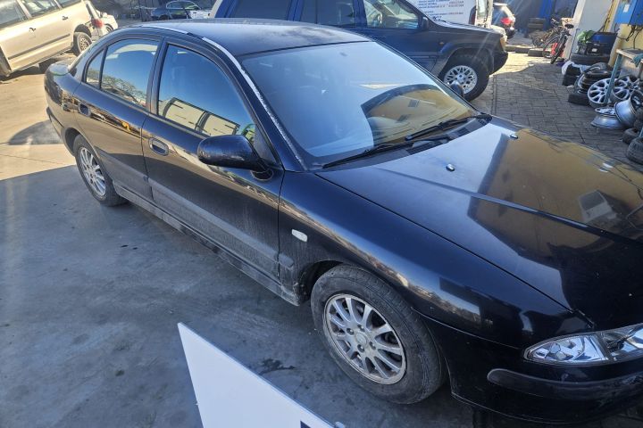 Bara fata Mitsubishi Carisma 2002 1.6 MT (103 hp)