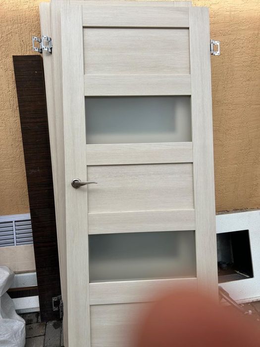 Продам межкомнатные двери