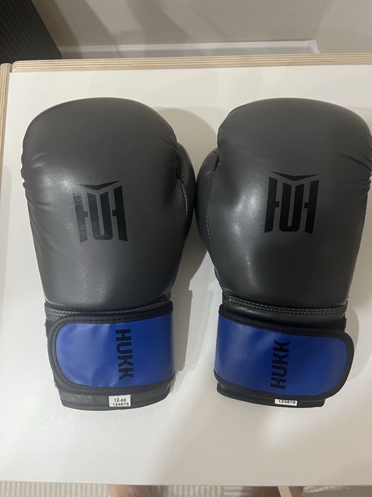Боксерные перчатки