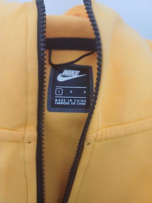 Толстовка Nike с капюшлном