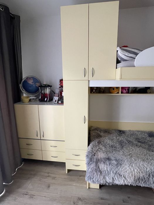 Set mobilier pentru camera