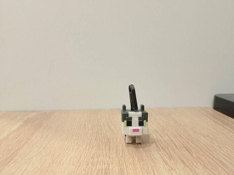 Кот из kinder joy колекци