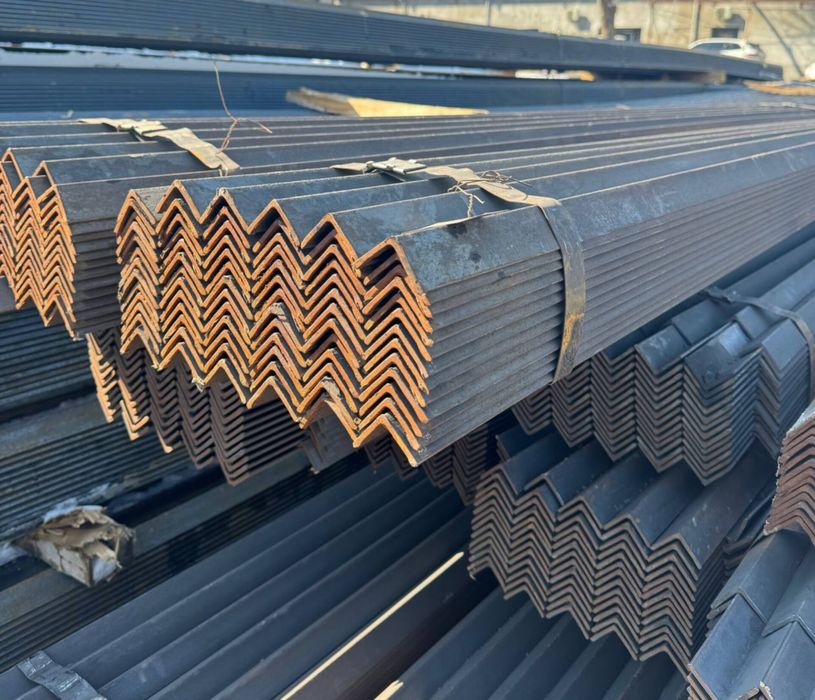 Armatura Profil Truba Shveller katanka Ugolnik Prud Kvadrad