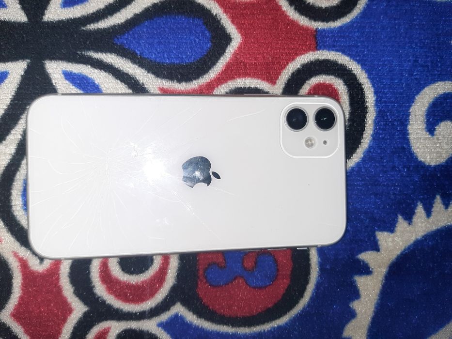 Apple  Айфон  11