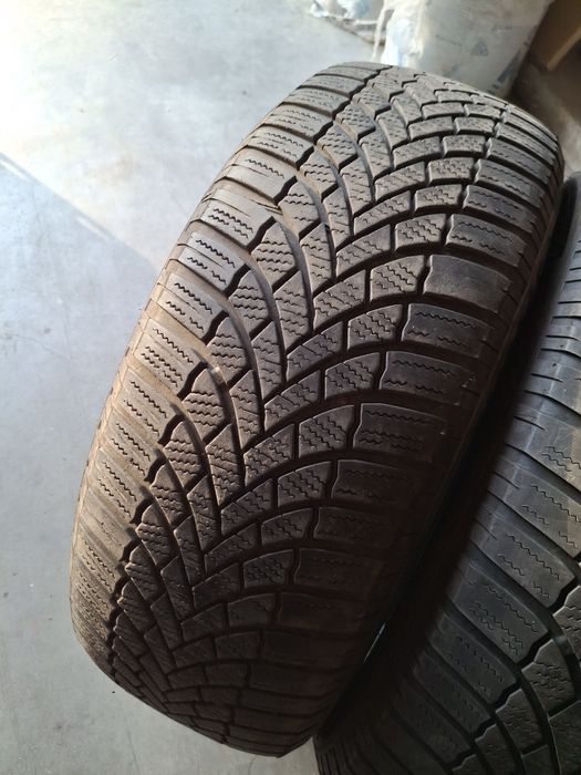 2 Anvelope M+S 205 55 r16 Bridgestone