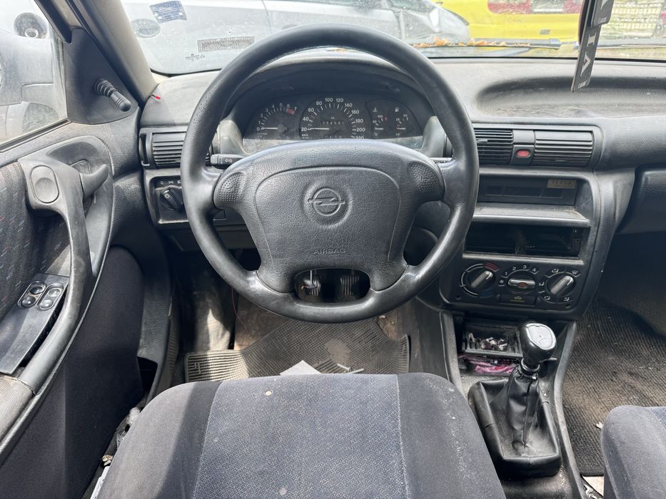 Opel Astra f 1.4i 16v 90hp На Части