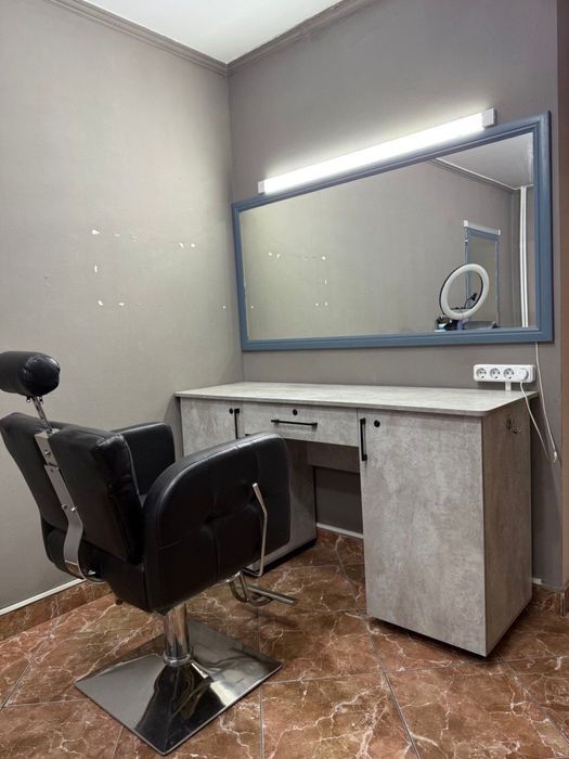 Продам кресла для парахмахерской