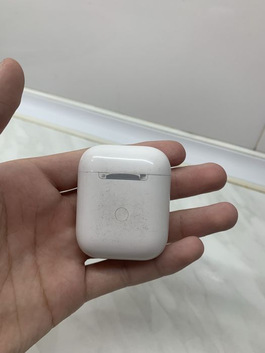 Продается наушник airpods