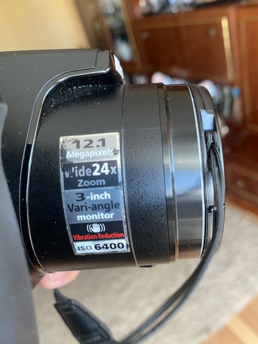 Nikon  coolpix P90