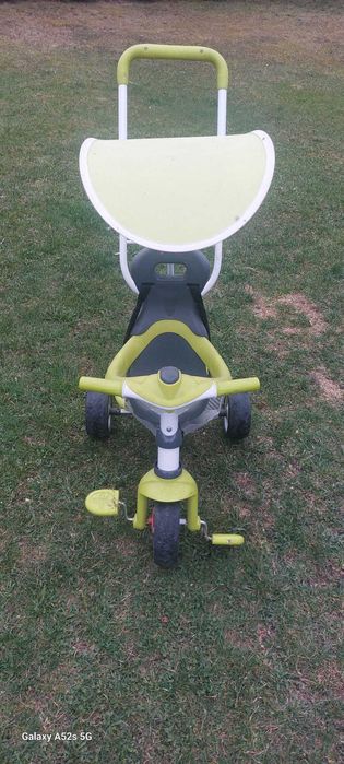 Vând  două triciclete copii