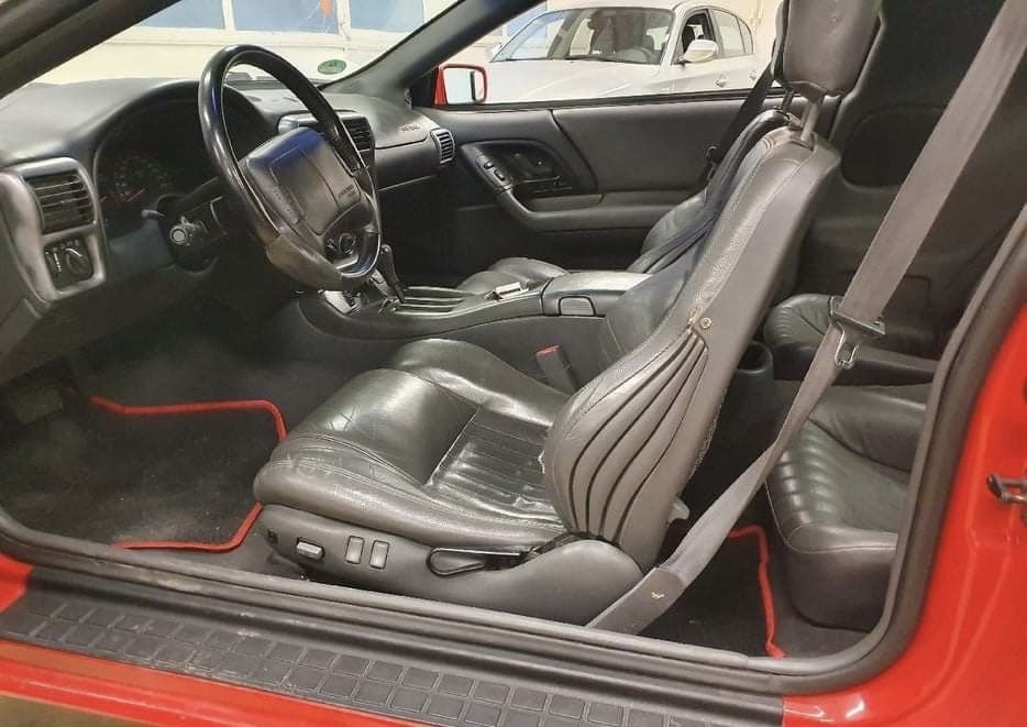 Chevrolet Camaro 3.8 Benzină 1998