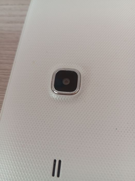 Продам Samsung Galaxy Tab E SM-T561