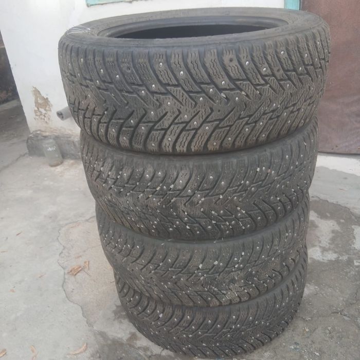 Продам Зимние шины шиповонные