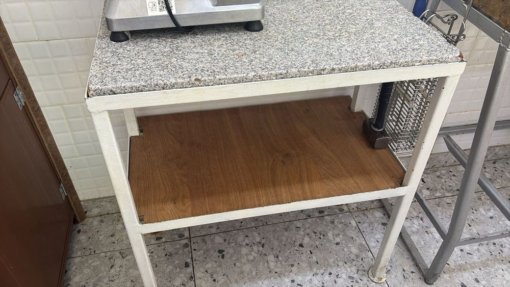 Mașina de Tocat ,Cuier.etc