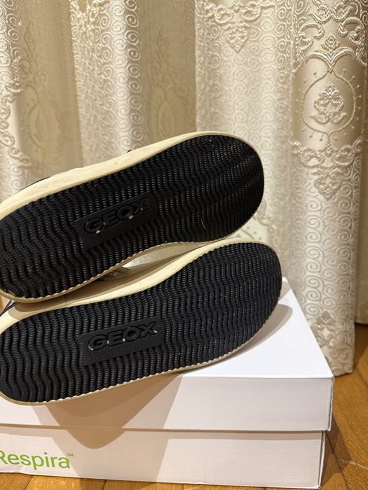 Geox piele nr 36