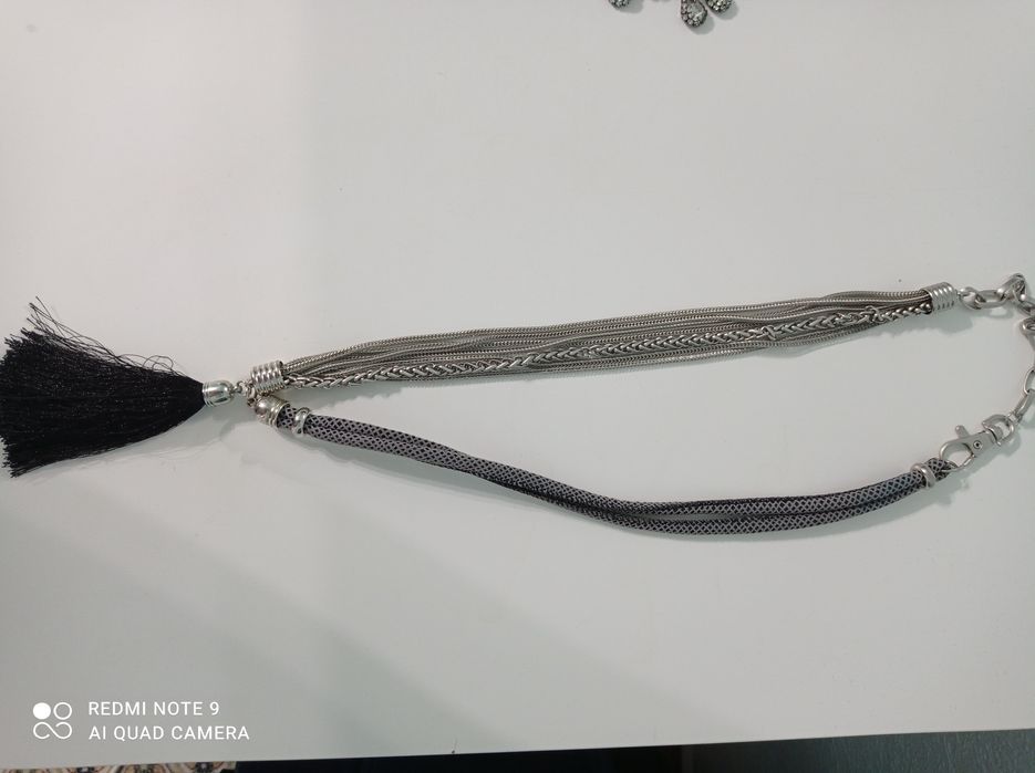 Ожерелья ручной работы