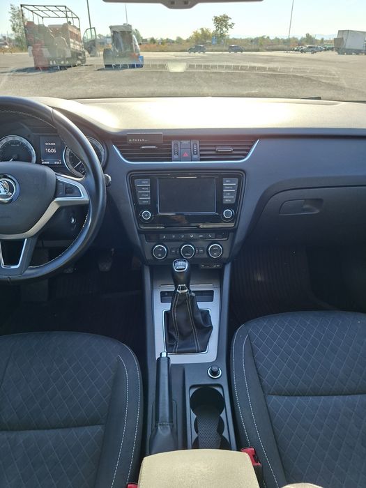 Skoda octavia EDITION  1.6