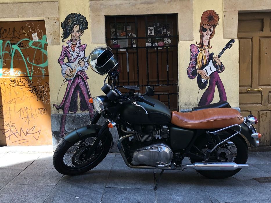 Triumph Bonneville primul proprietar Bucuresti Sectorul 1 • OLX.ro
