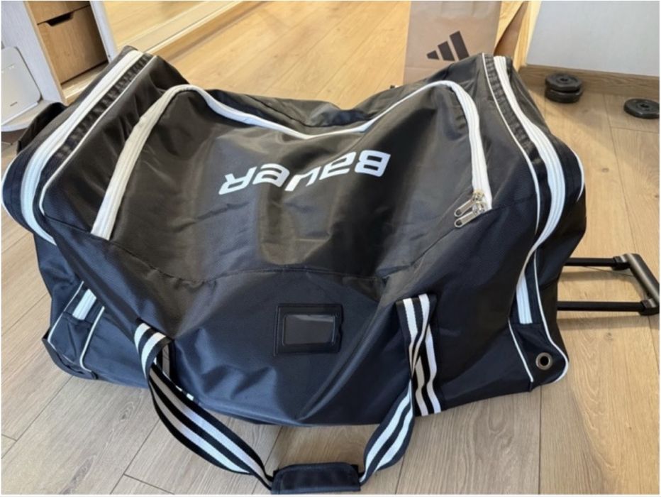 Продам хоккейную сумку bauer баул