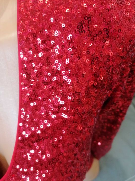 Страхотни празнични   боди и рокли!