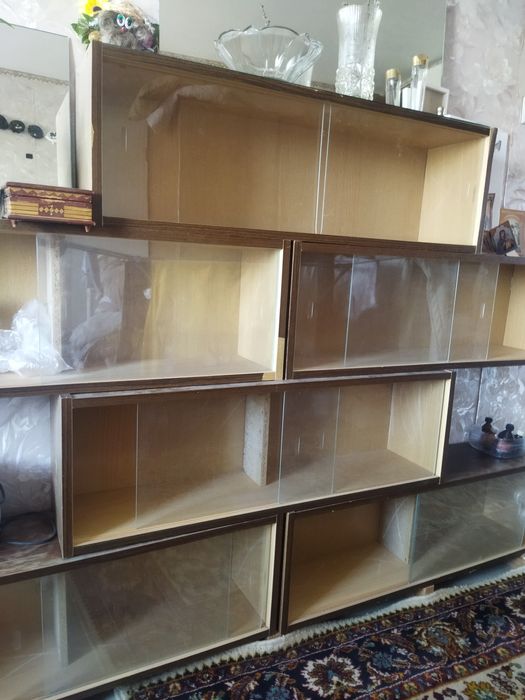 Продам полки книжные б/у