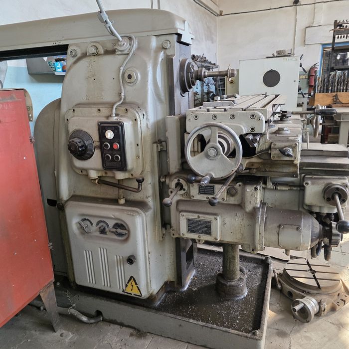 Станок горизонтально-фрезерный