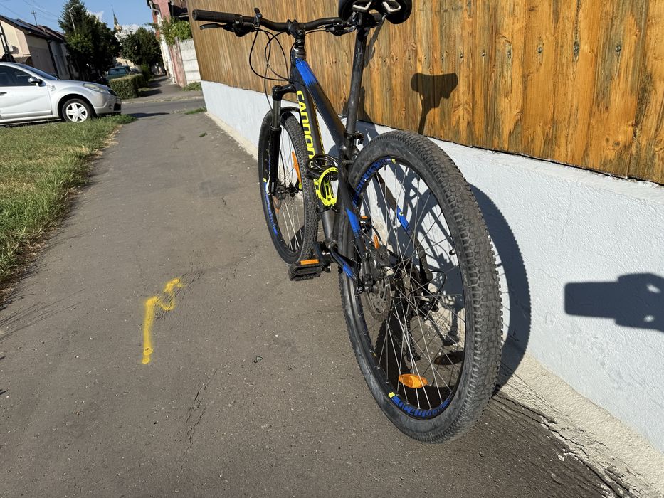 Bicicletă MTB Cannondale Catalyst 4 26” Cadru S furcă blocabilă