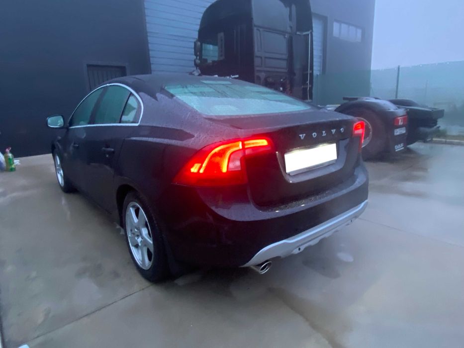 Volvo S60-RDesign,DRIVe Diesel 2.0 D3, 5 cilindrii-163Cp (motor Volvo)