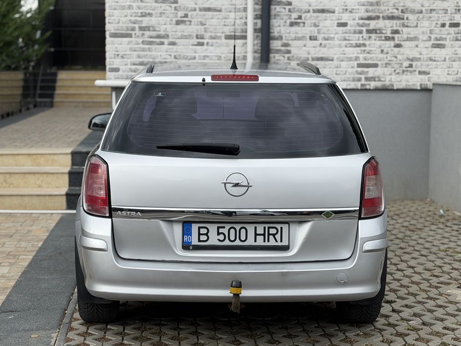 OPEL Astra 2011 — imagine 5