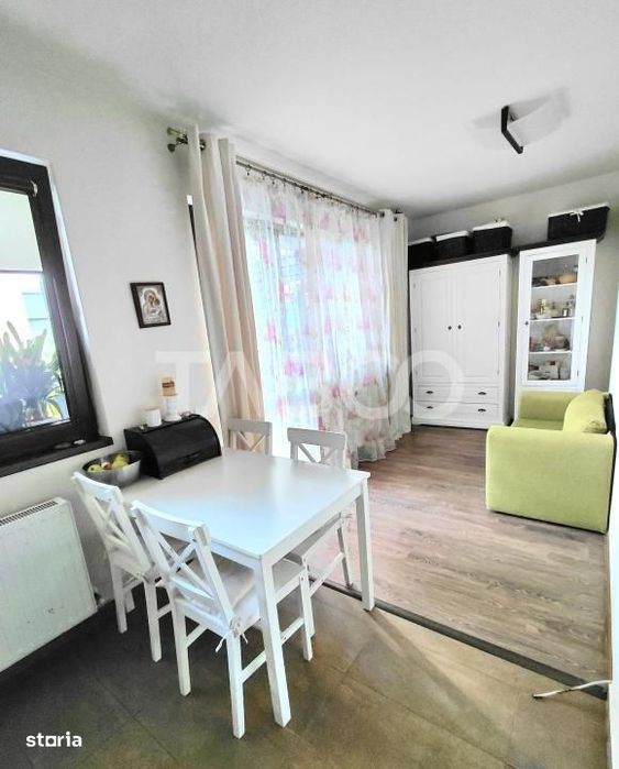 Apartament cu 2 camere decomandat de vanzare in Borhanci cu terasa