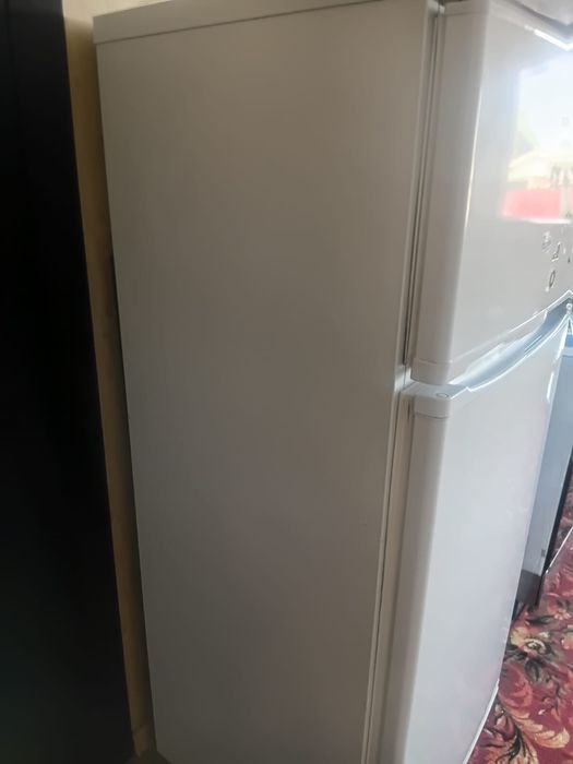 Холодильник в хорошем состоянии